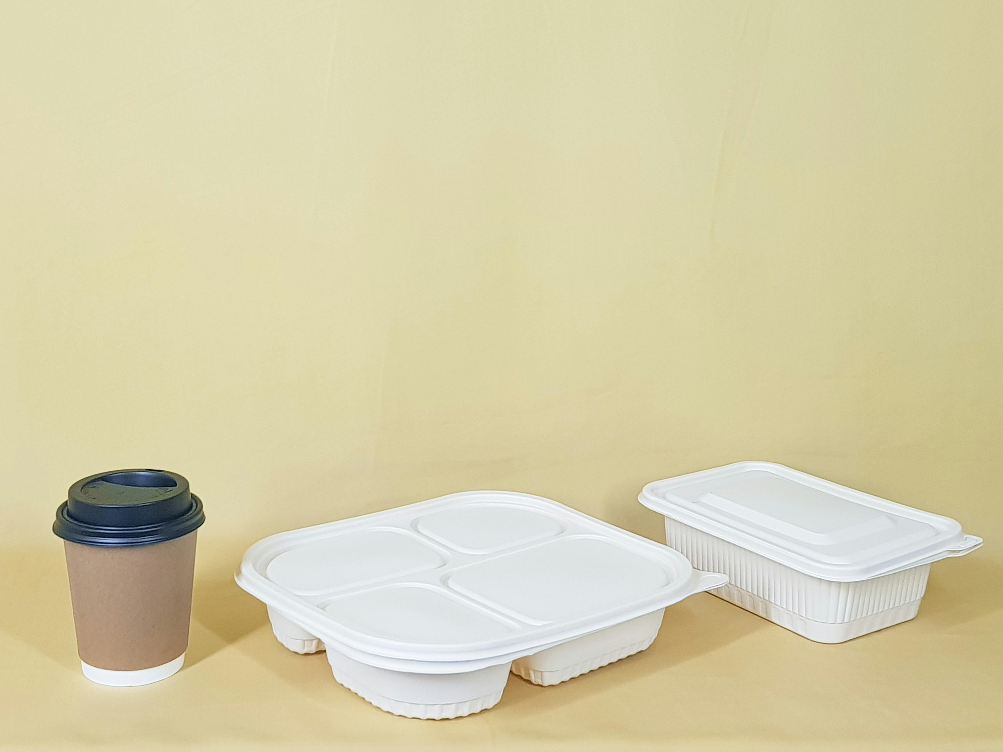 contenitori di plastica.jpg
